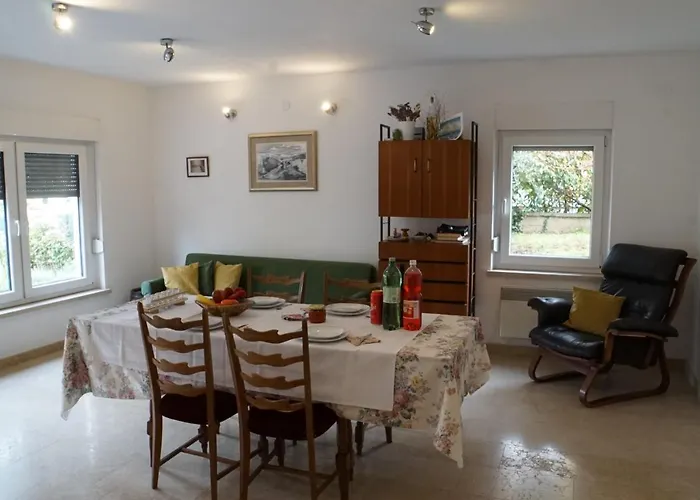 Flora Apartment Pula