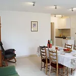 Flora Apartment *