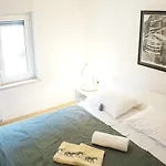 Flora Apartment